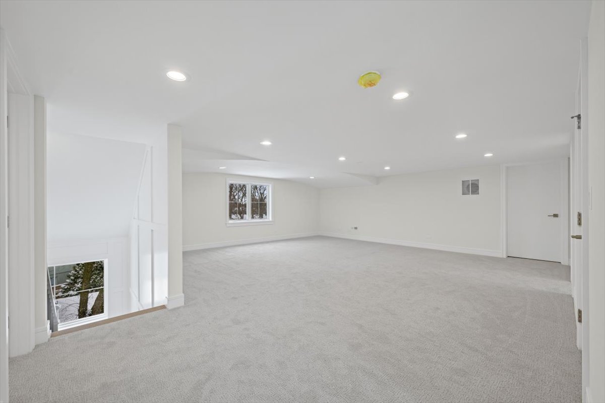 2438 Pomona Lane