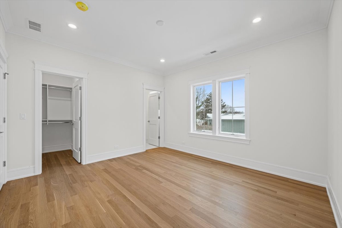 2438 Pomona Lane