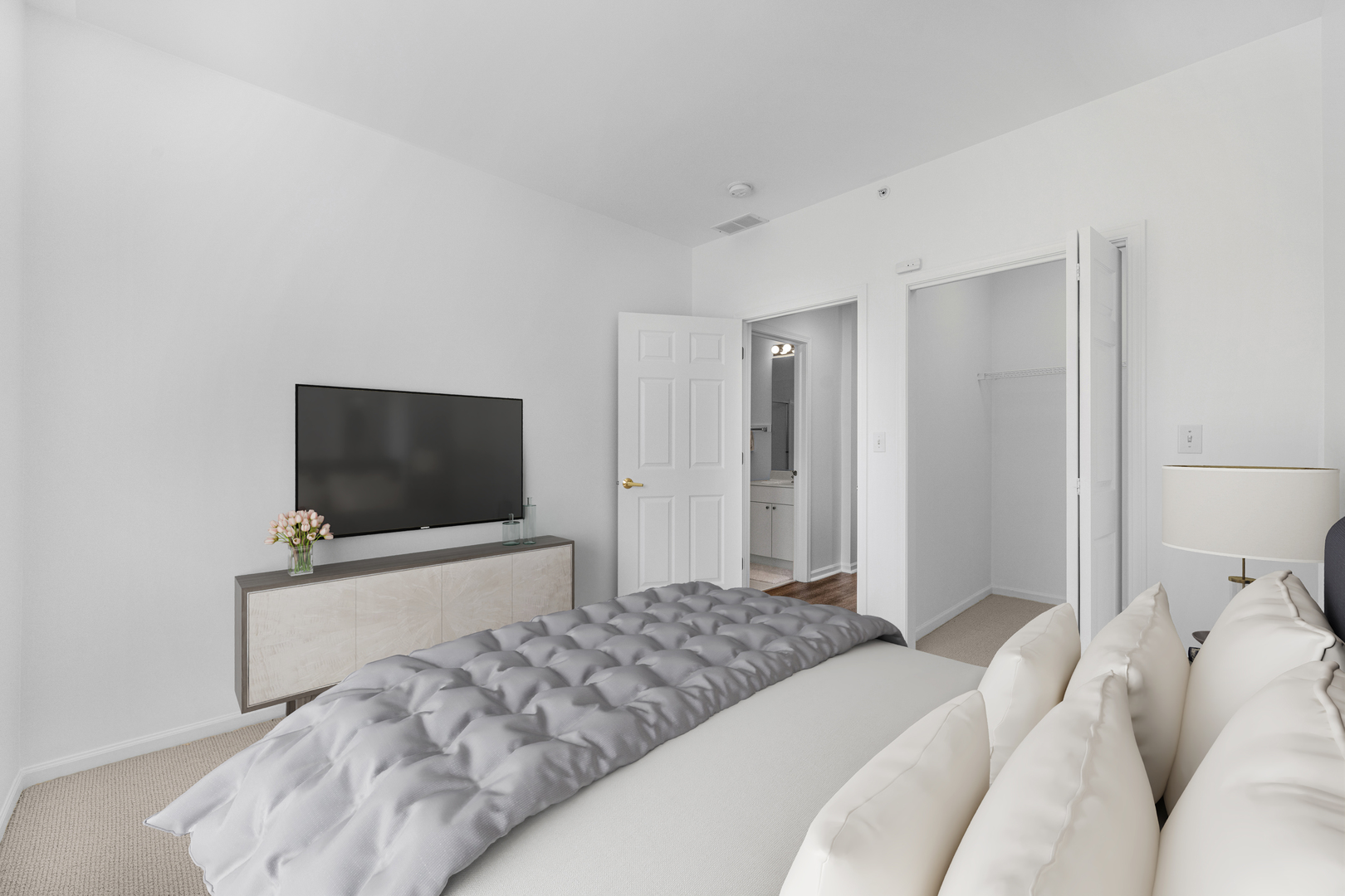 7420 Lincoln Avenue Unit: B