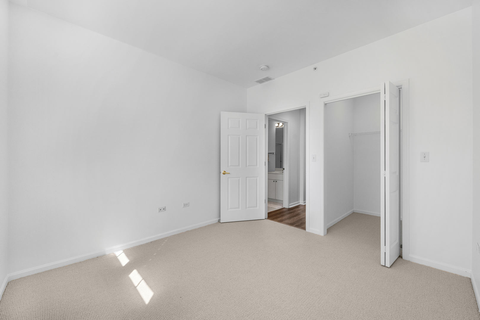 7420 Lincoln Avenue Unit: B