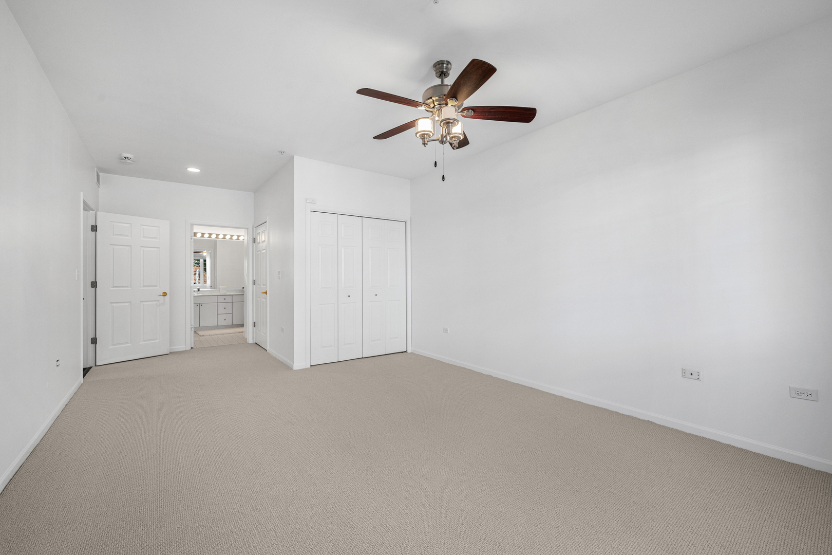 7420 Lincoln Avenue Unit: B