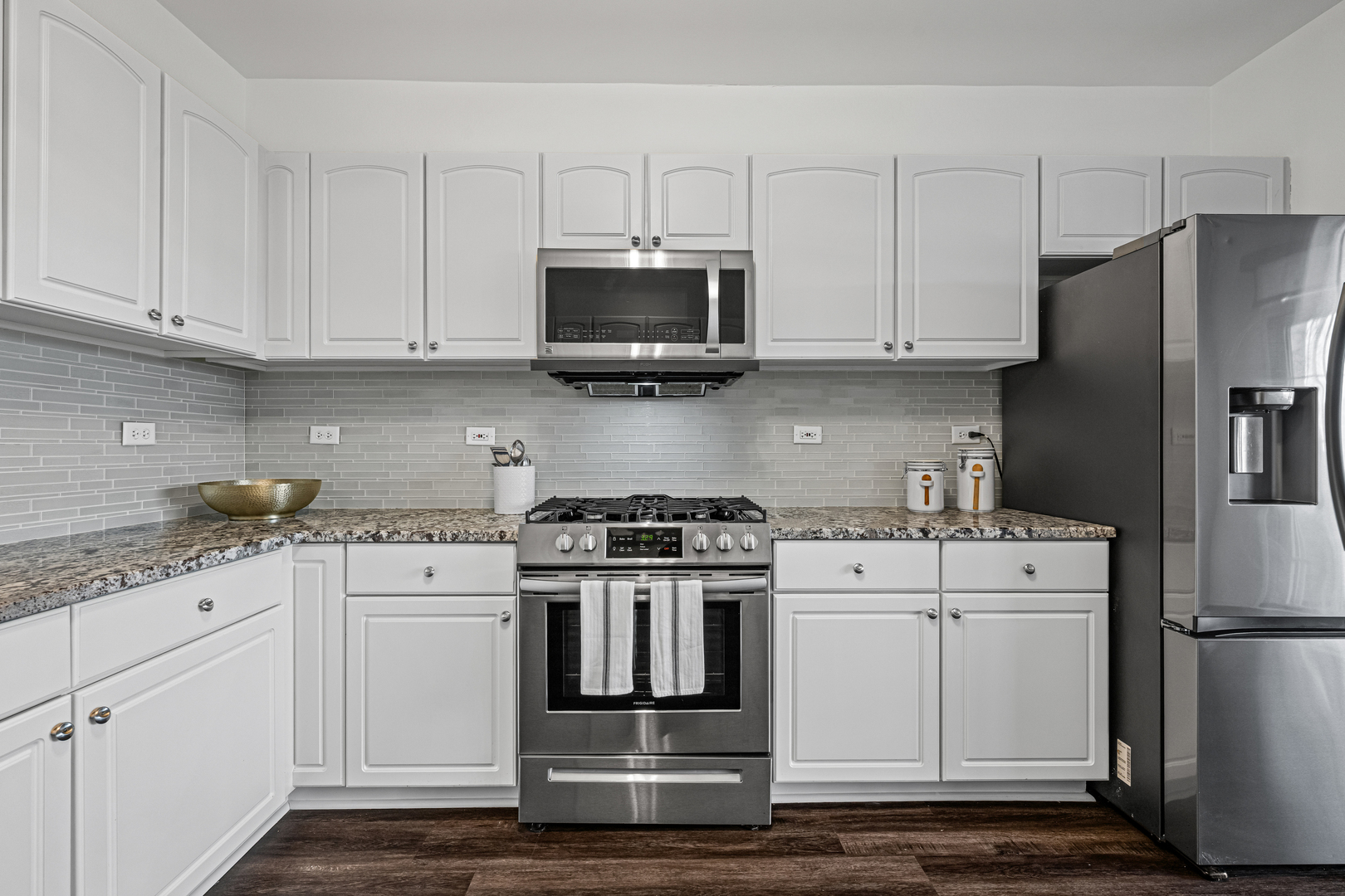 7420 Lincoln Avenue Unit: B