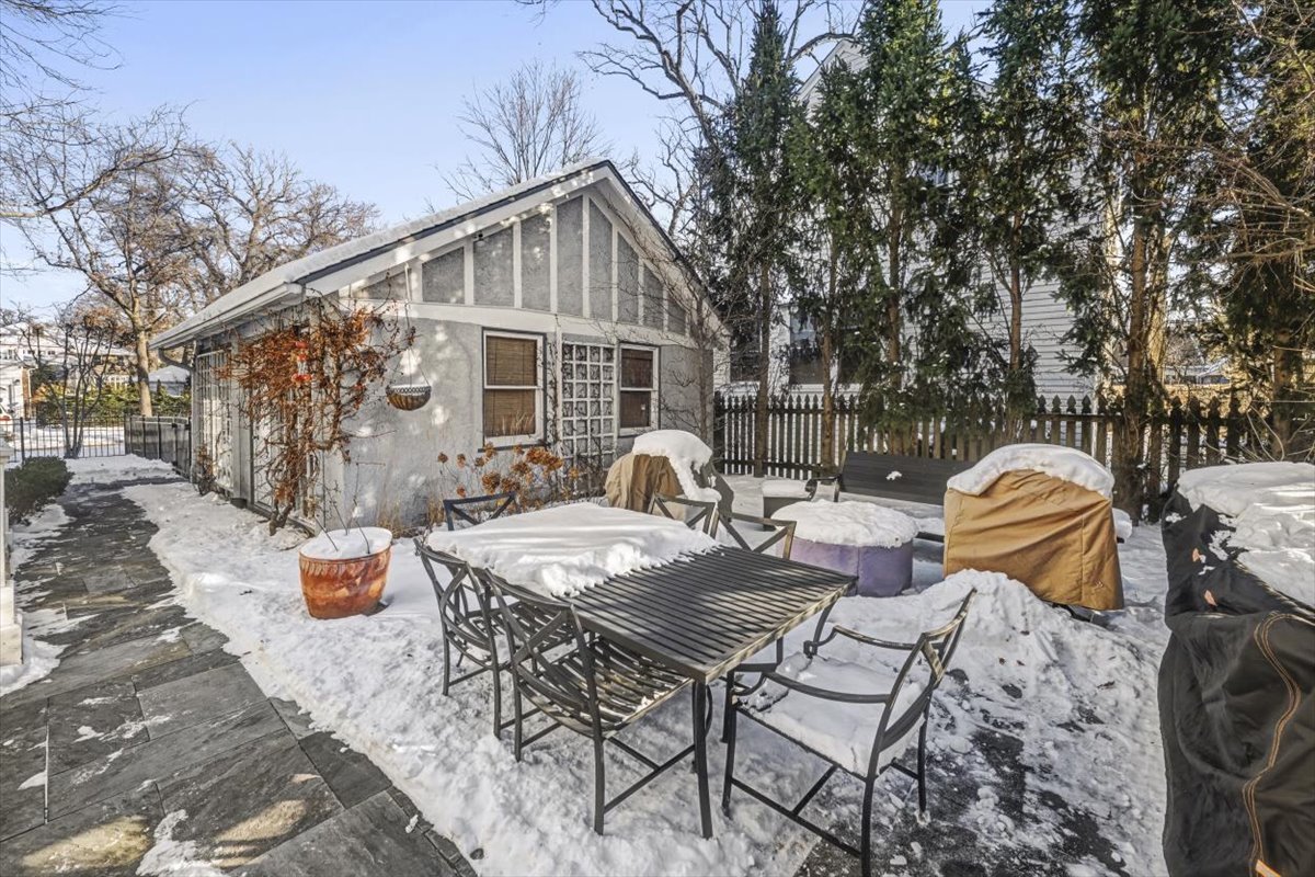 1003 Forest Avenue