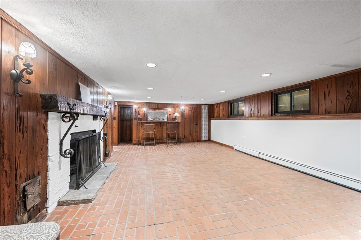 1137 Locust Road