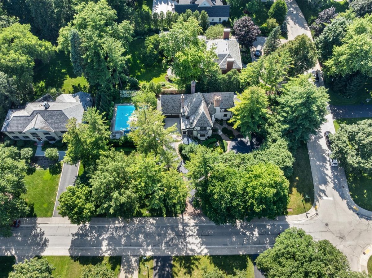 1137 Locust Road