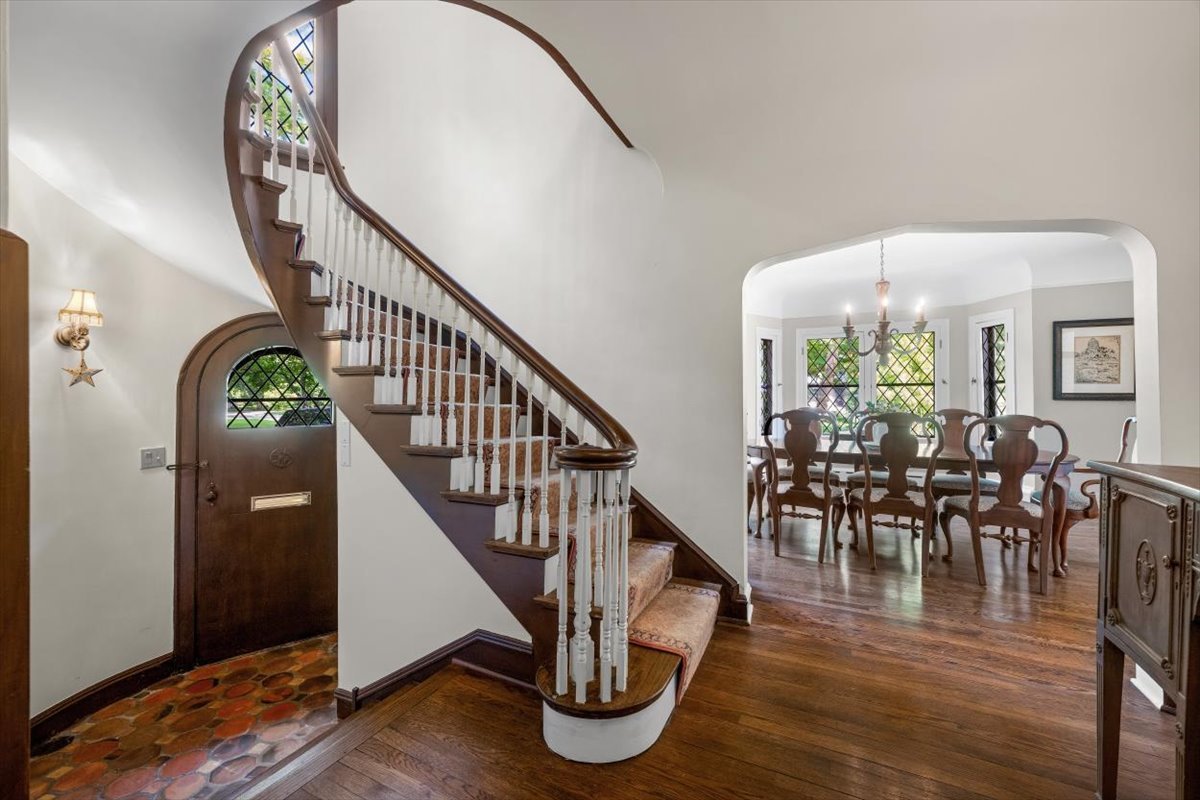 1137 Locust Road