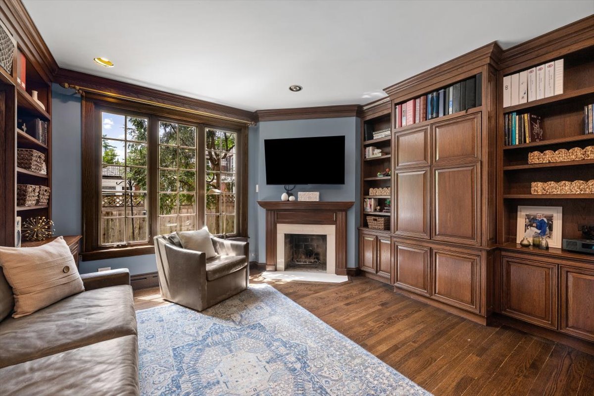 1137 Locust Road