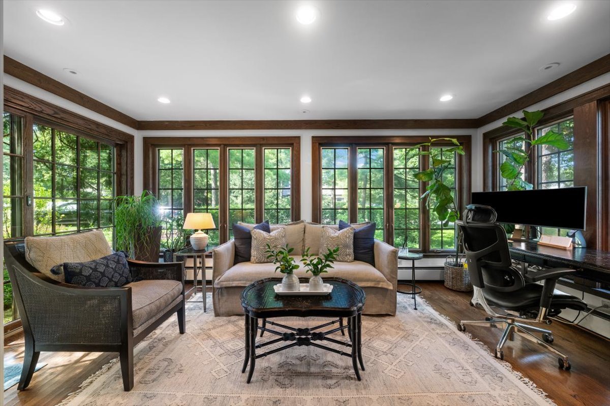 1137 Locust Road