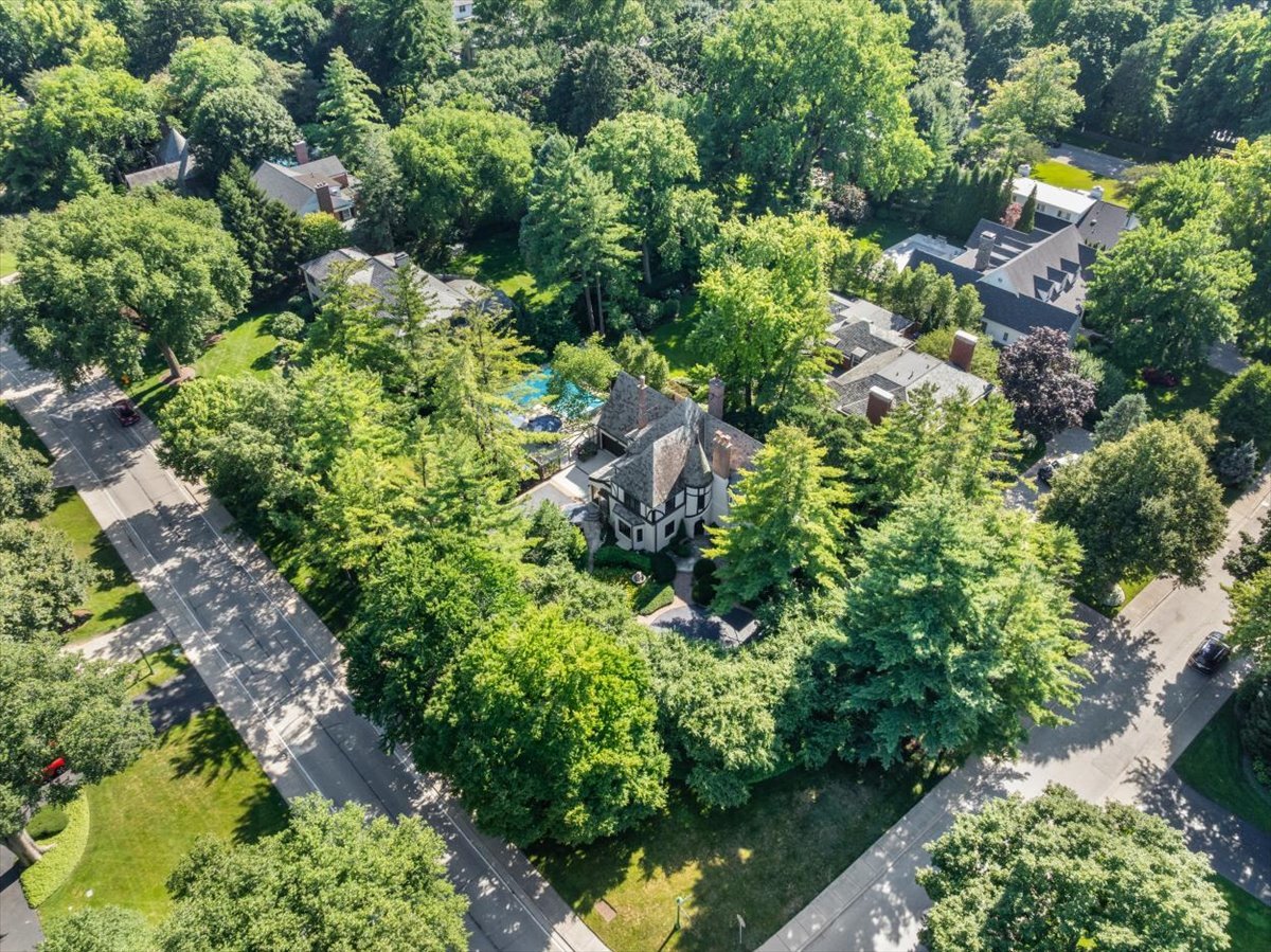 1137 Locust Road