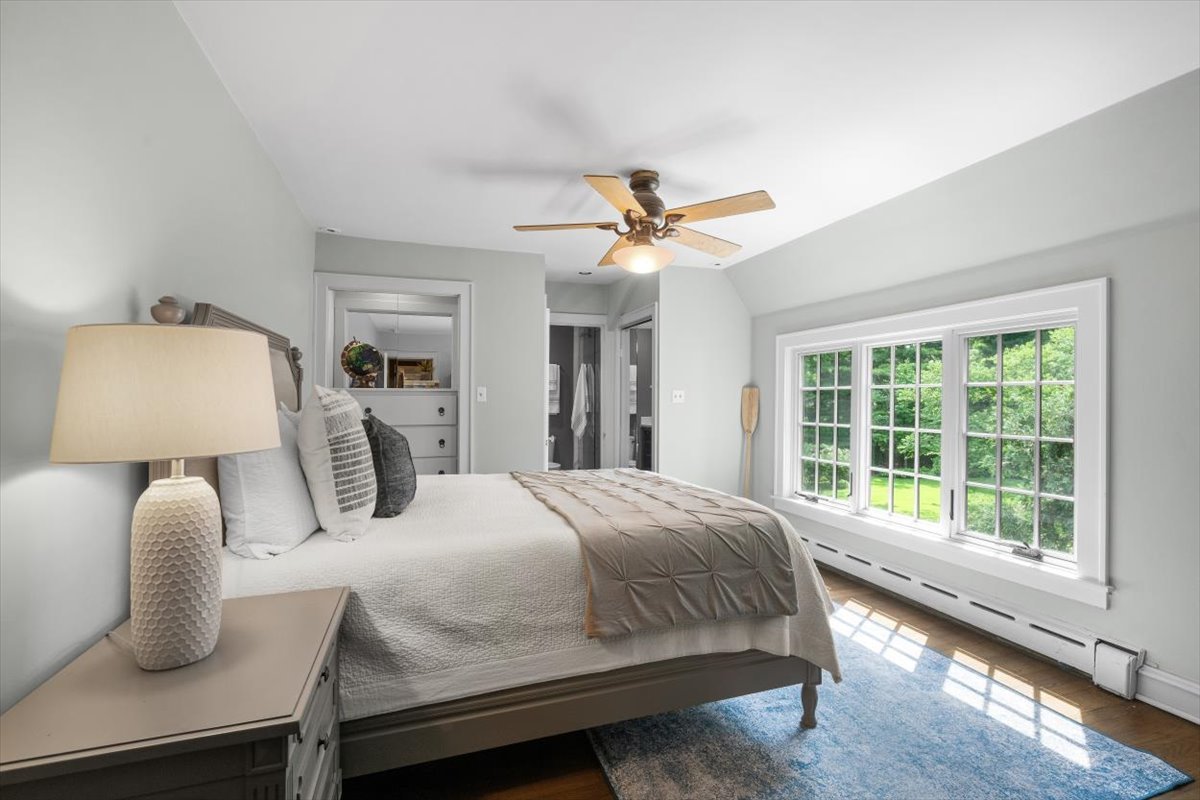 1137 Locust Road