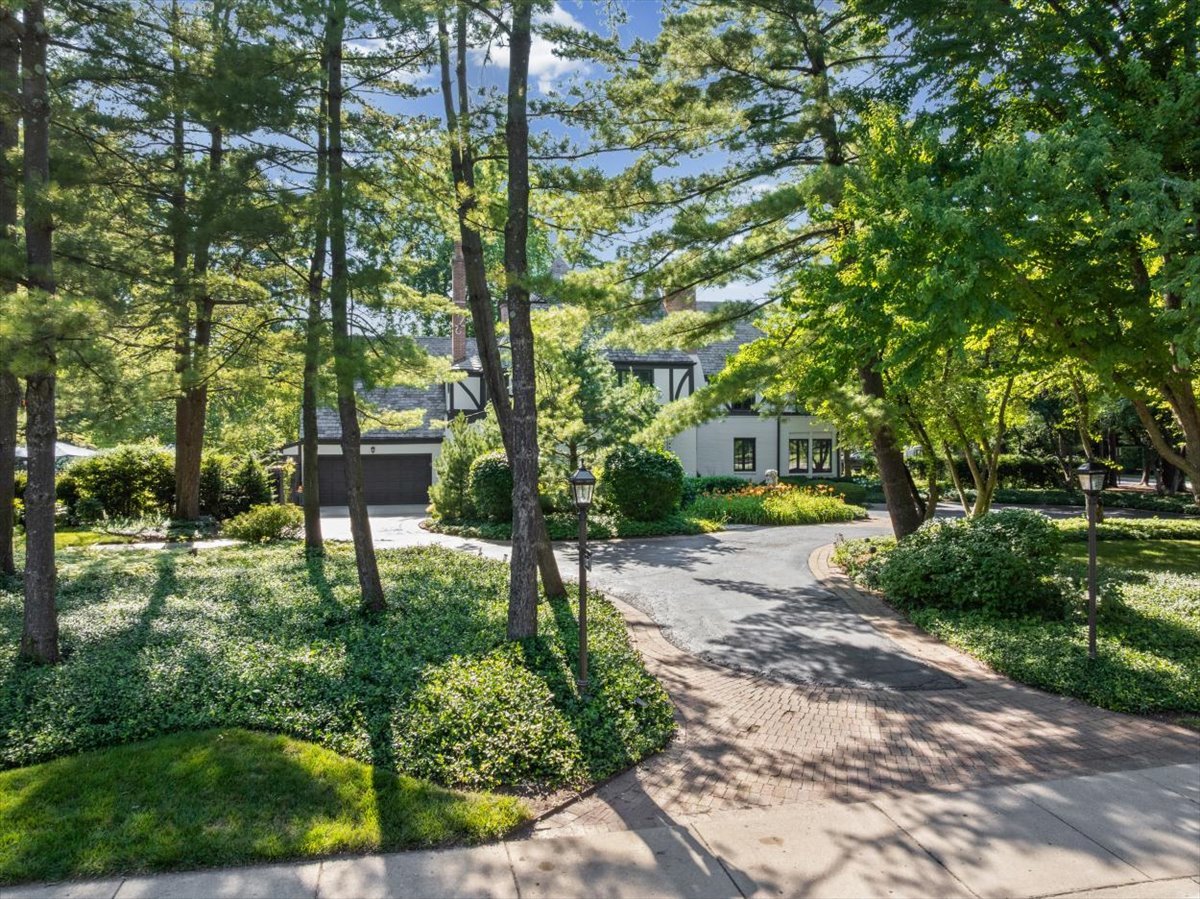 1137 Locust Road