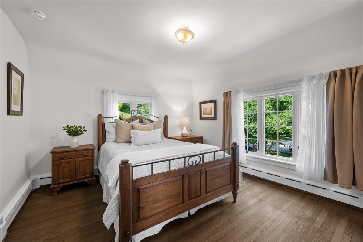 1137 Locust Road