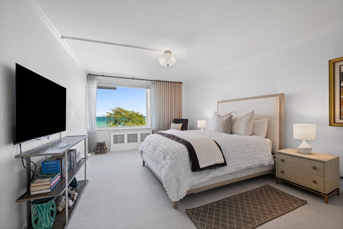 1630 Sheridan Road Unit: 5G