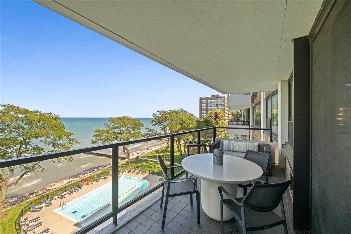 1630 Sheridan Road Unit: 5G