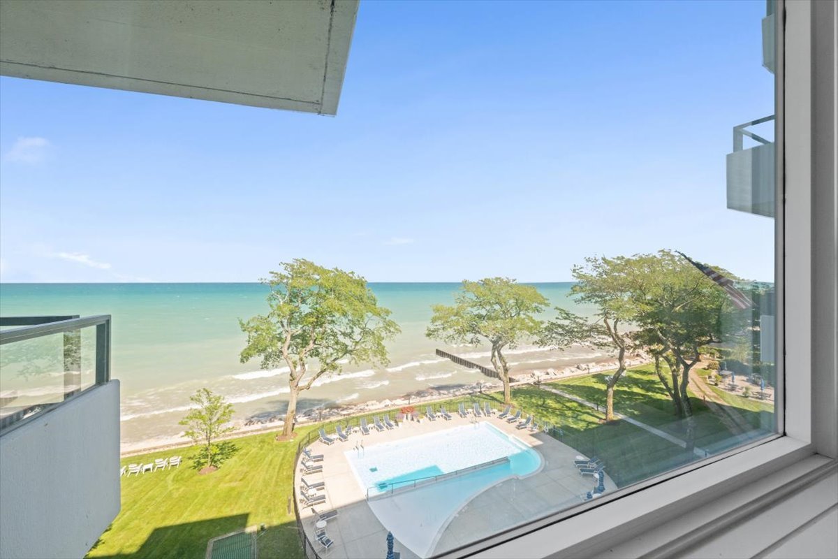 1630 Sheridan Road Unit: 5G