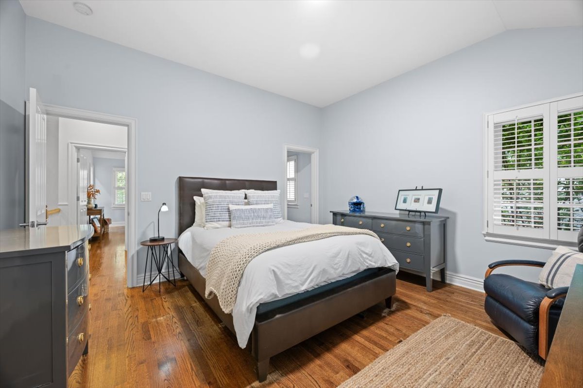 223 9th Street