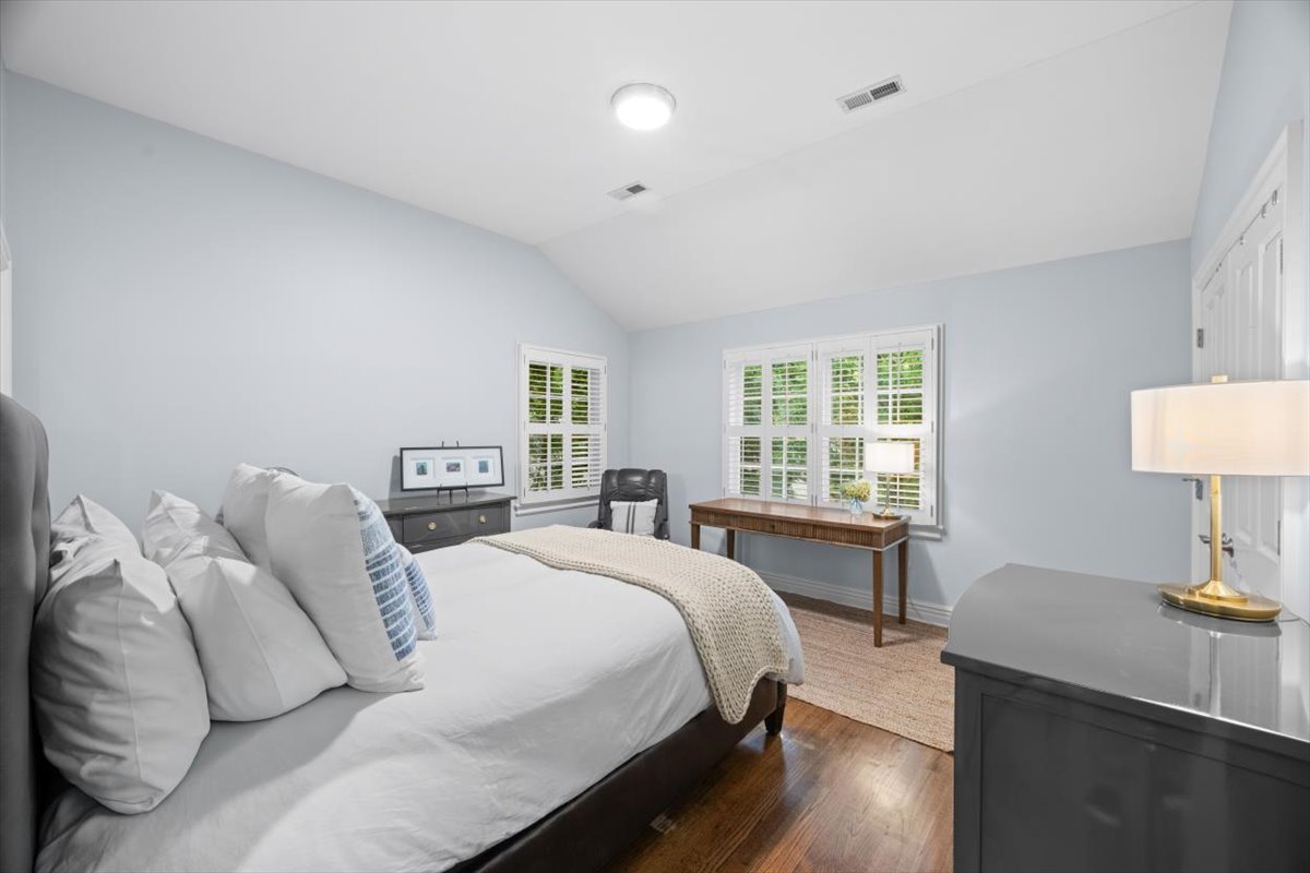 223 9th Street