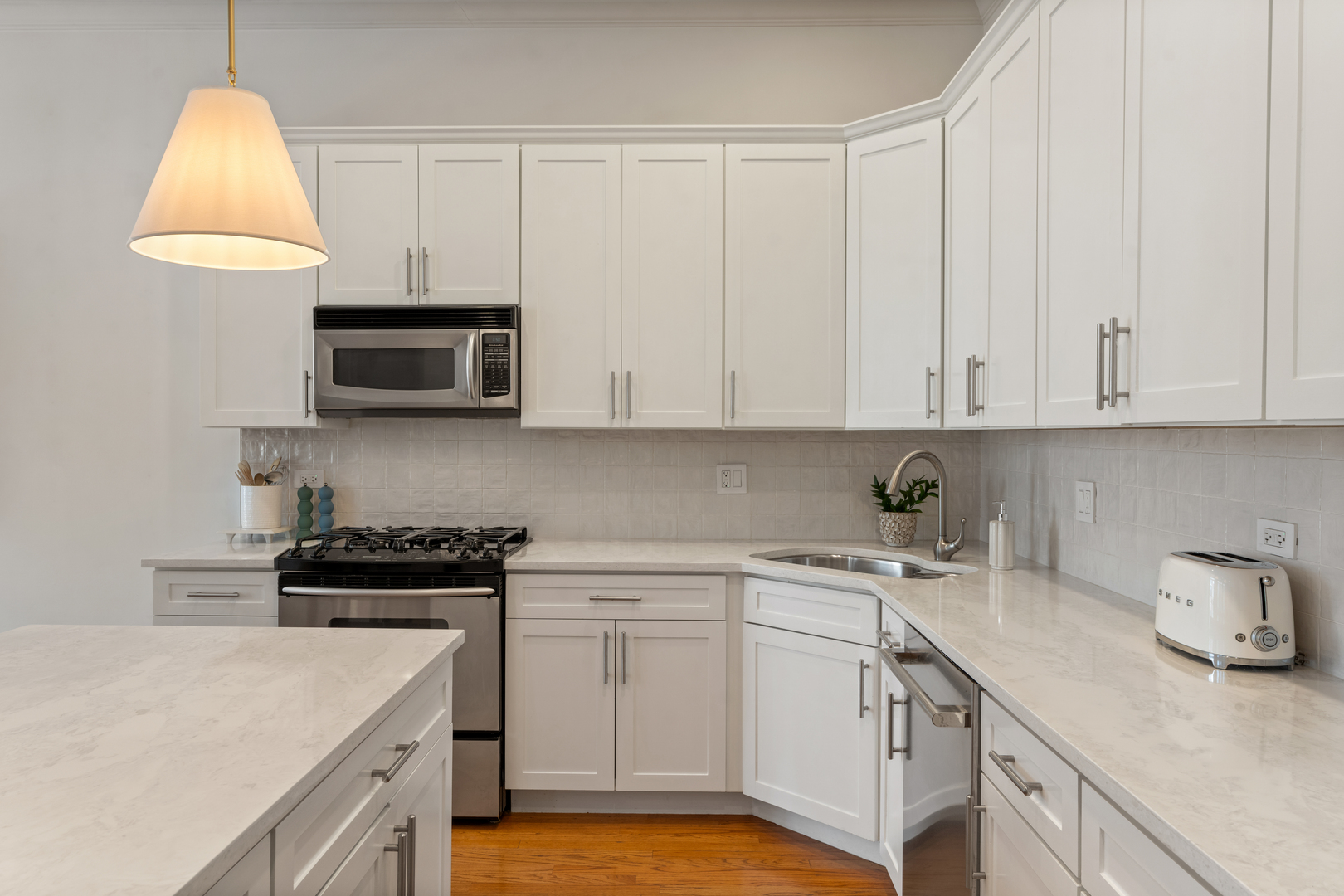 1359 W Fullerton Avenue Unit: 3E