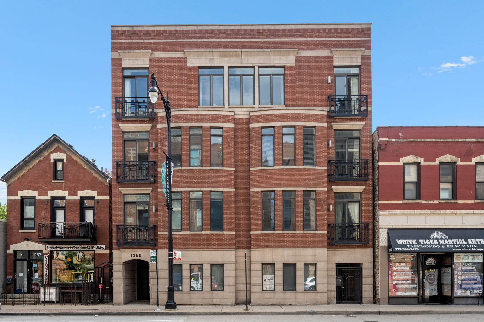 1359 W Fullerton Avenue Unit: 3E