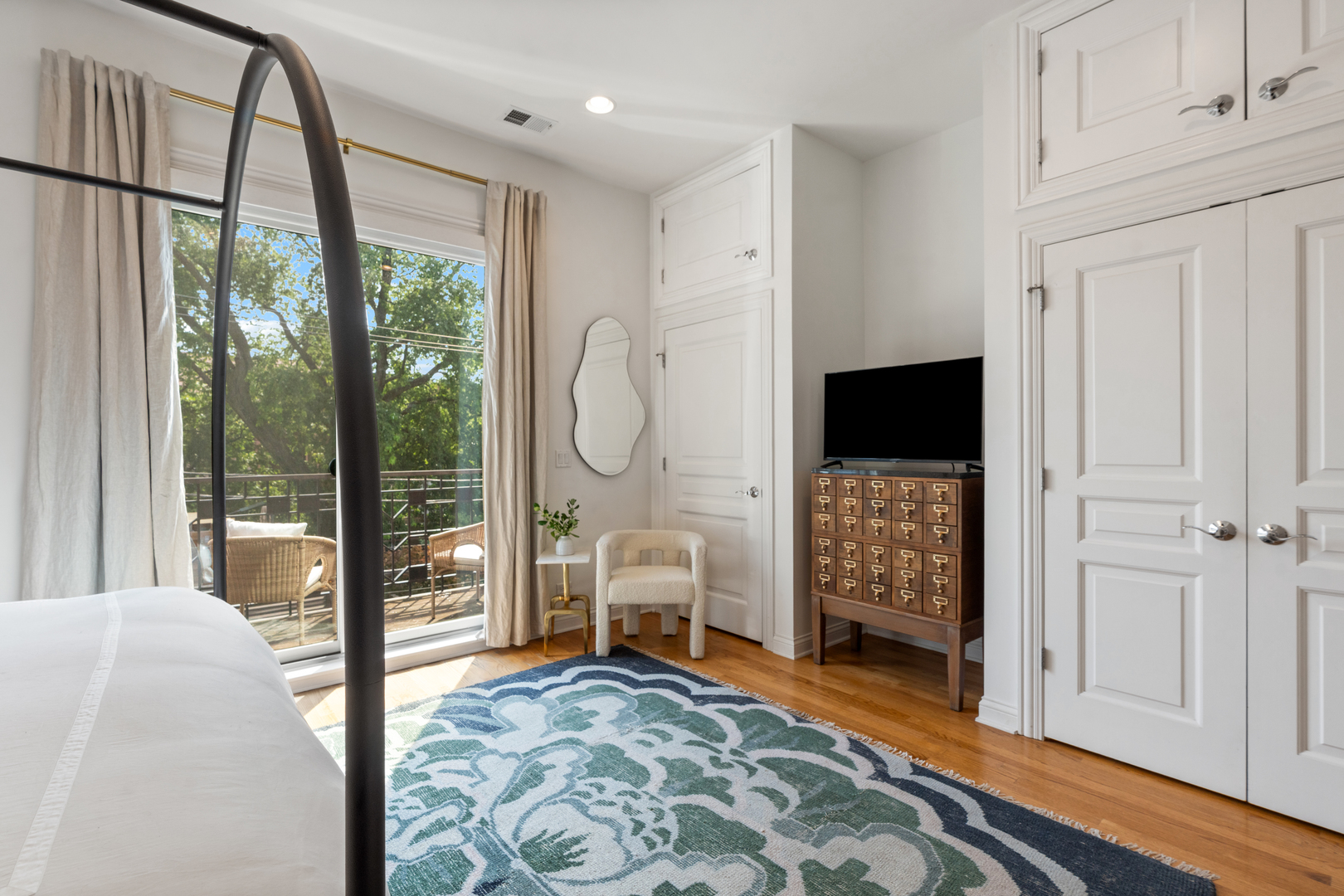 1359 W Fullerton Avenue Unit: 3E