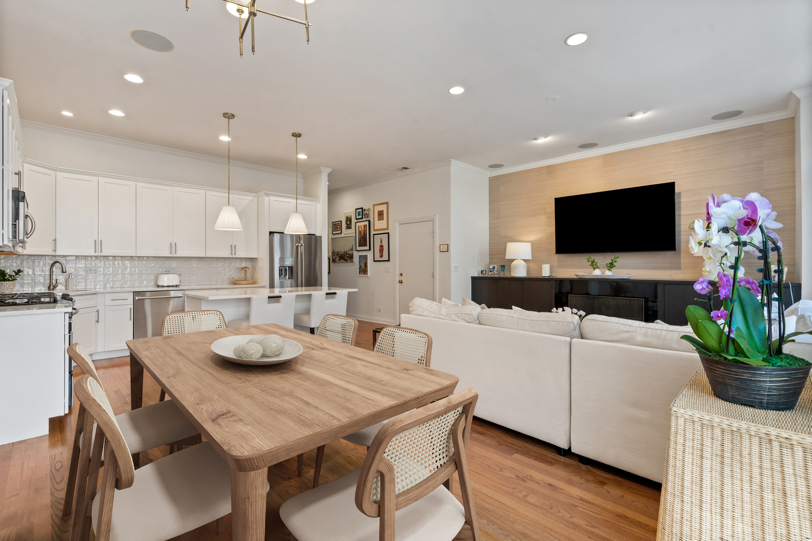 1359 W Fullerton Avenue Unit: 3E