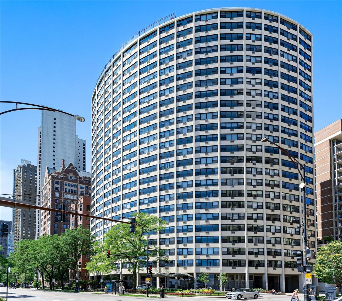 1150 N Lake Shore Drive Unit: 14K