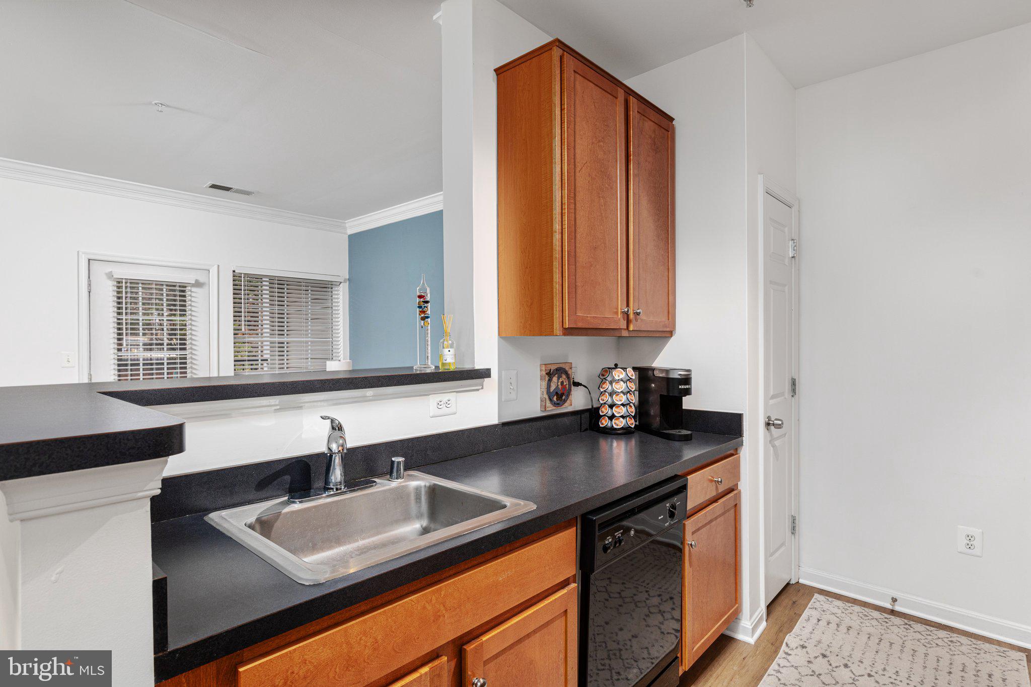 4850 Eisenhower Ave #221