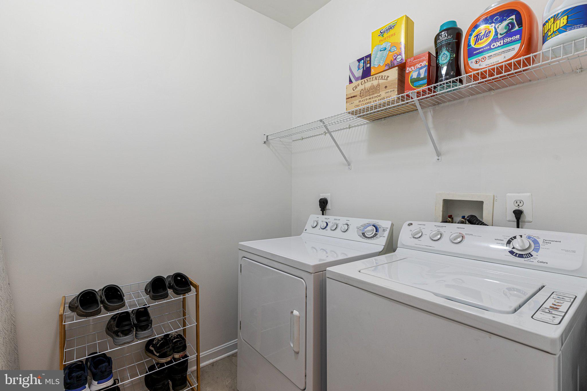 4850 Eisenhower Ave #221