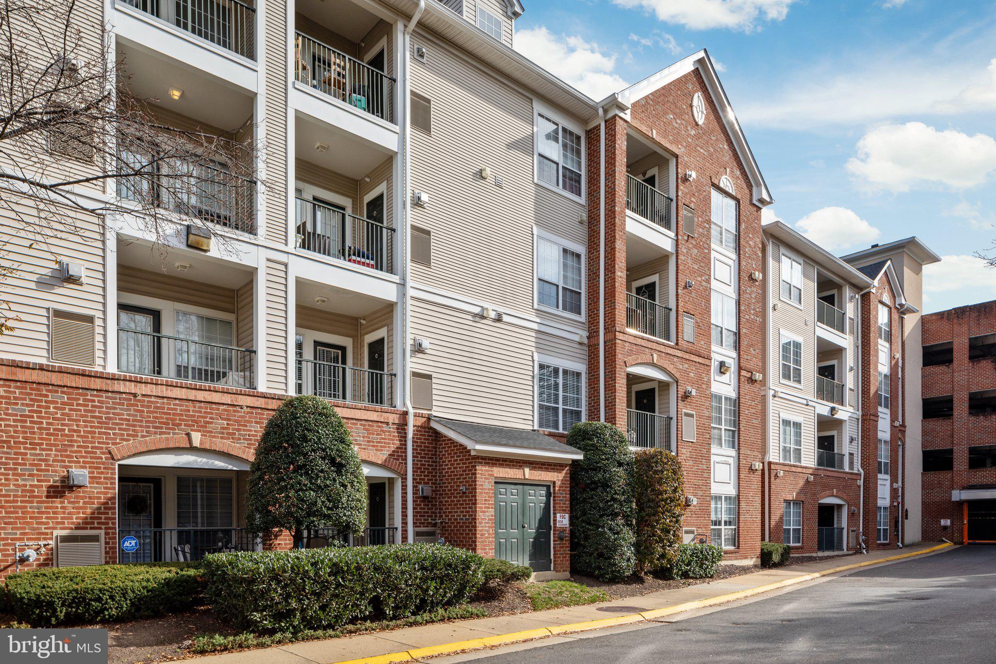 4850 Eisenhower Ave #221