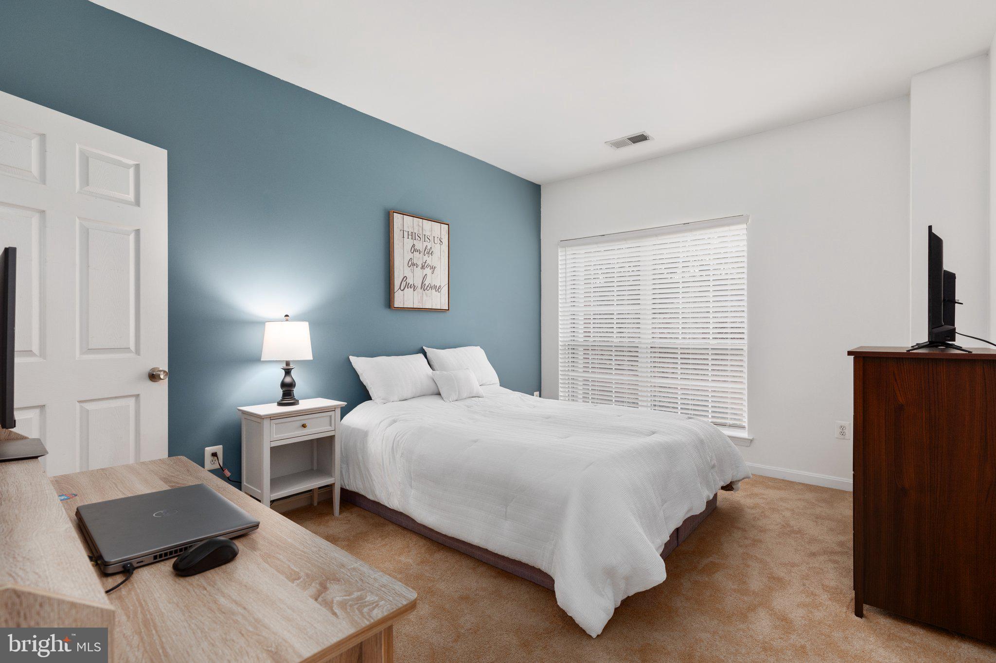 4850 Eisenhower Ave #221