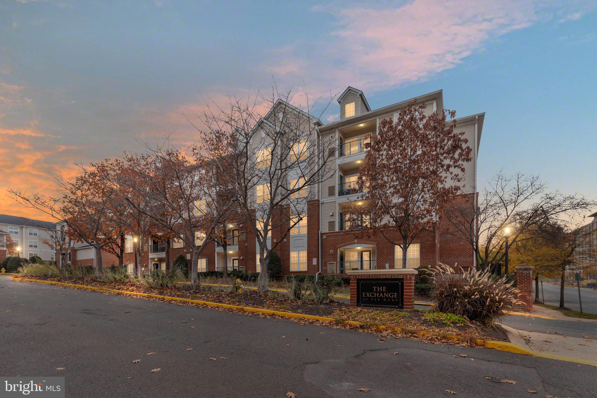 4850 Eisenhower Ave #221