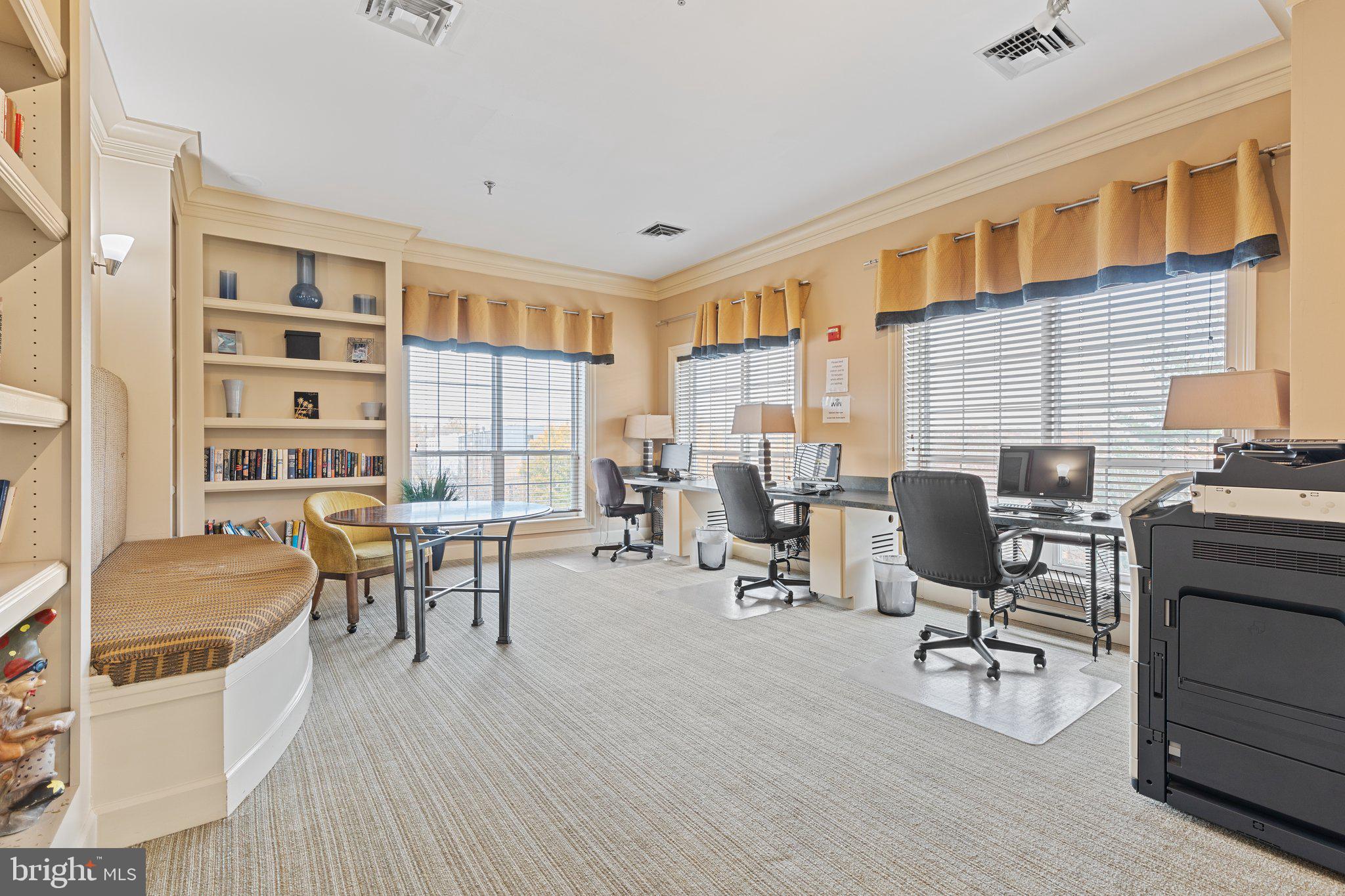 4850 Eisenhower Ave #221