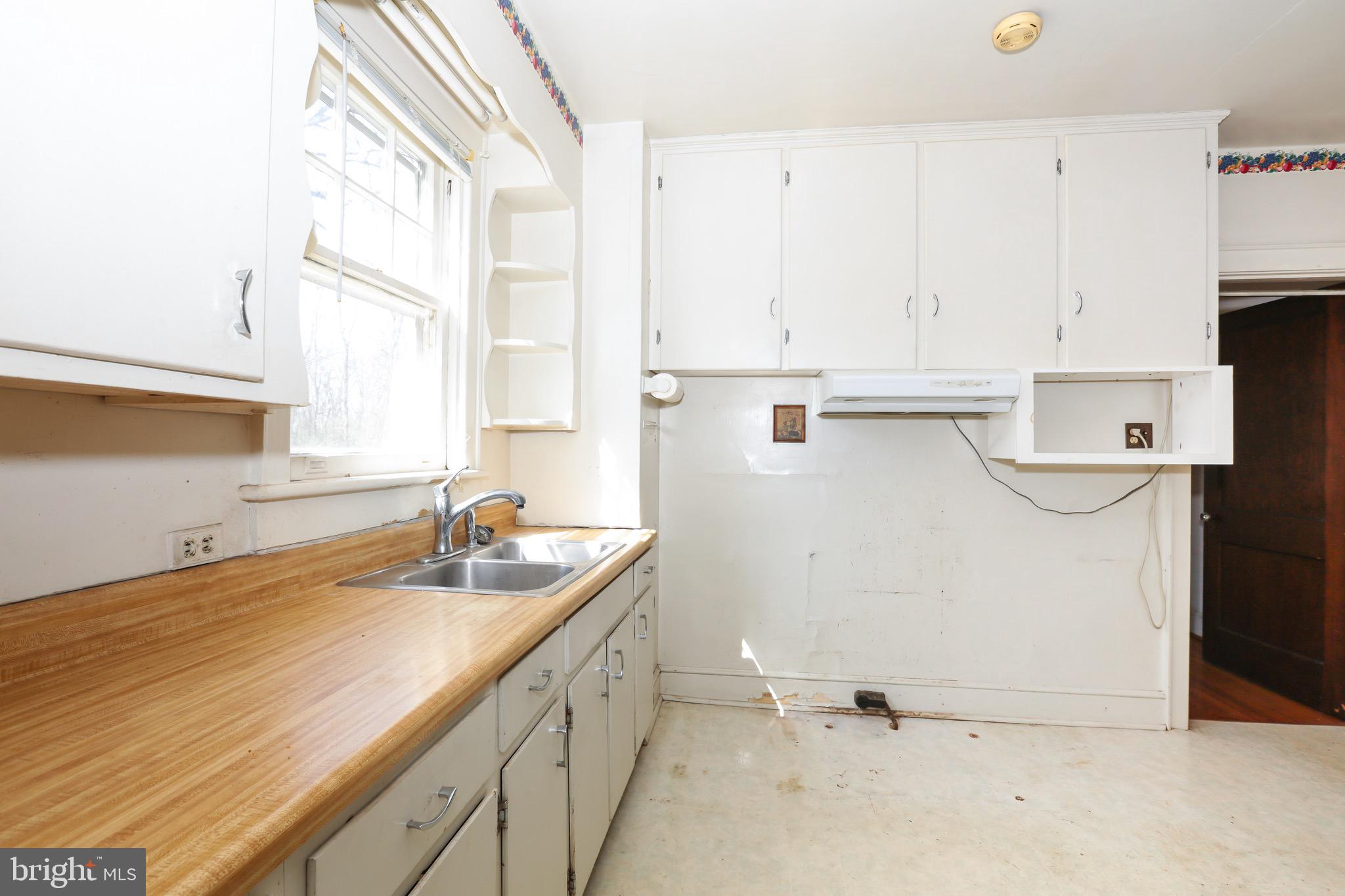 37 Old Charles Town Rd