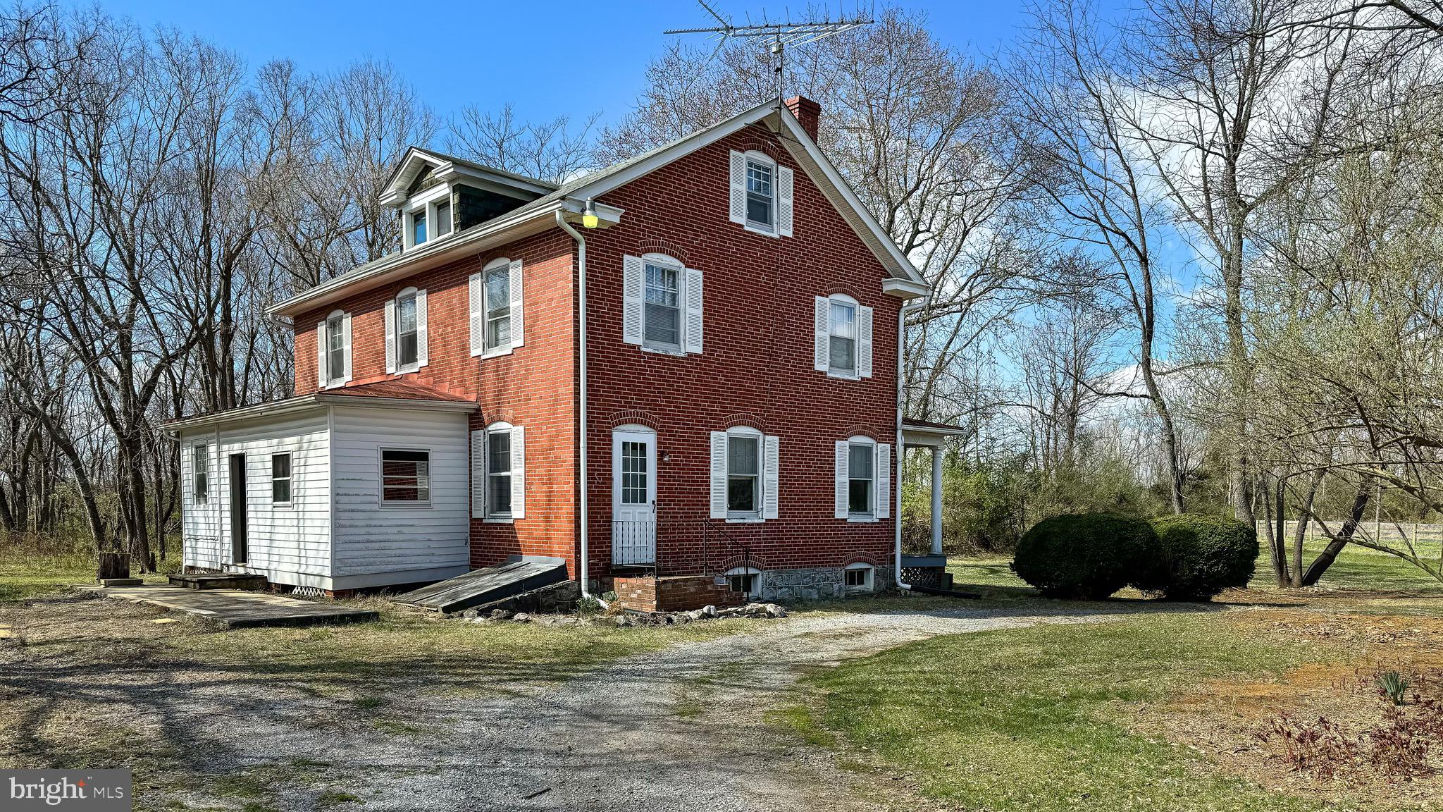 37 Old Charles Town Rd