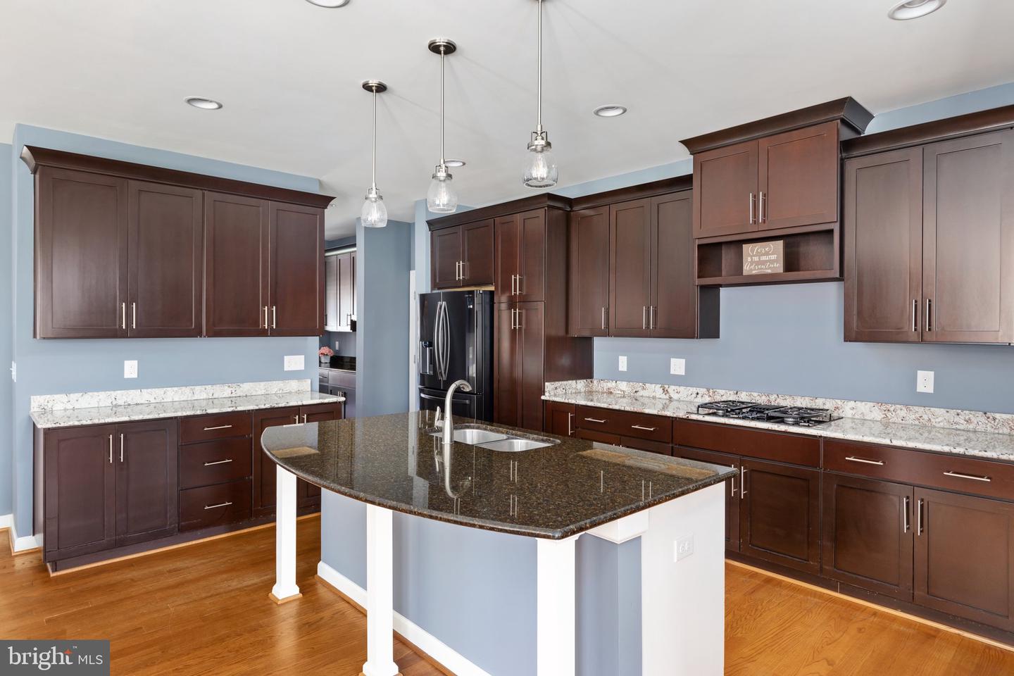 10707 Scott Dr