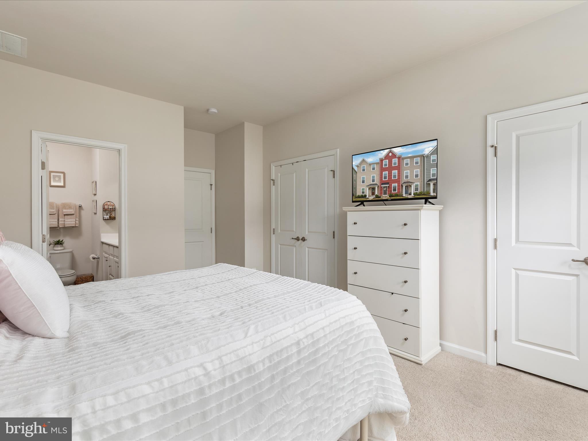 5155 Penn St