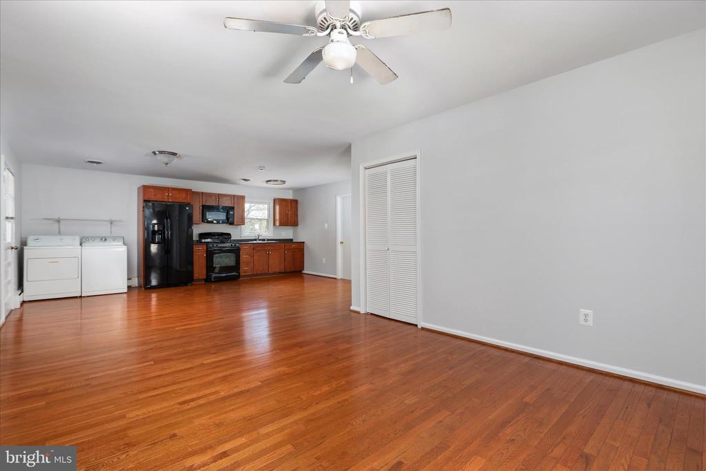 10059 CLARKES ROAD