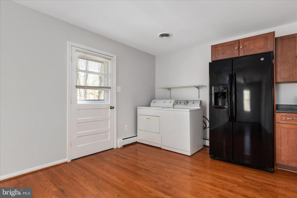 10059 CLARKES ROAD