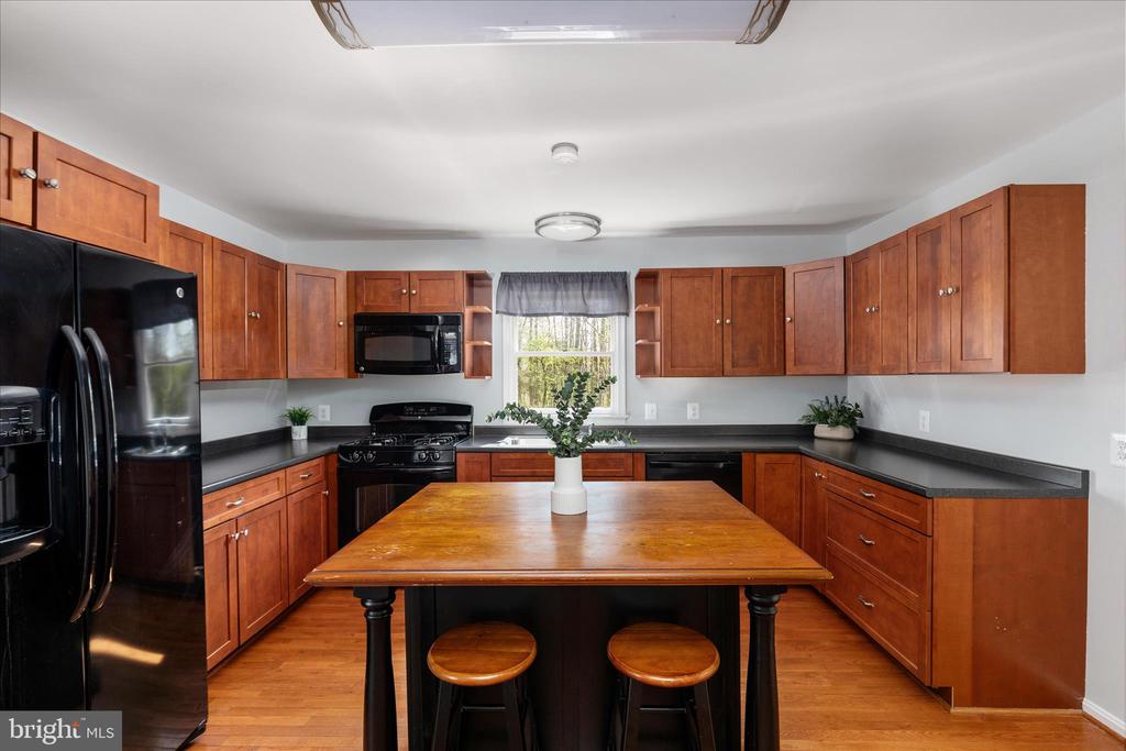 10059 CLARKES ROAD