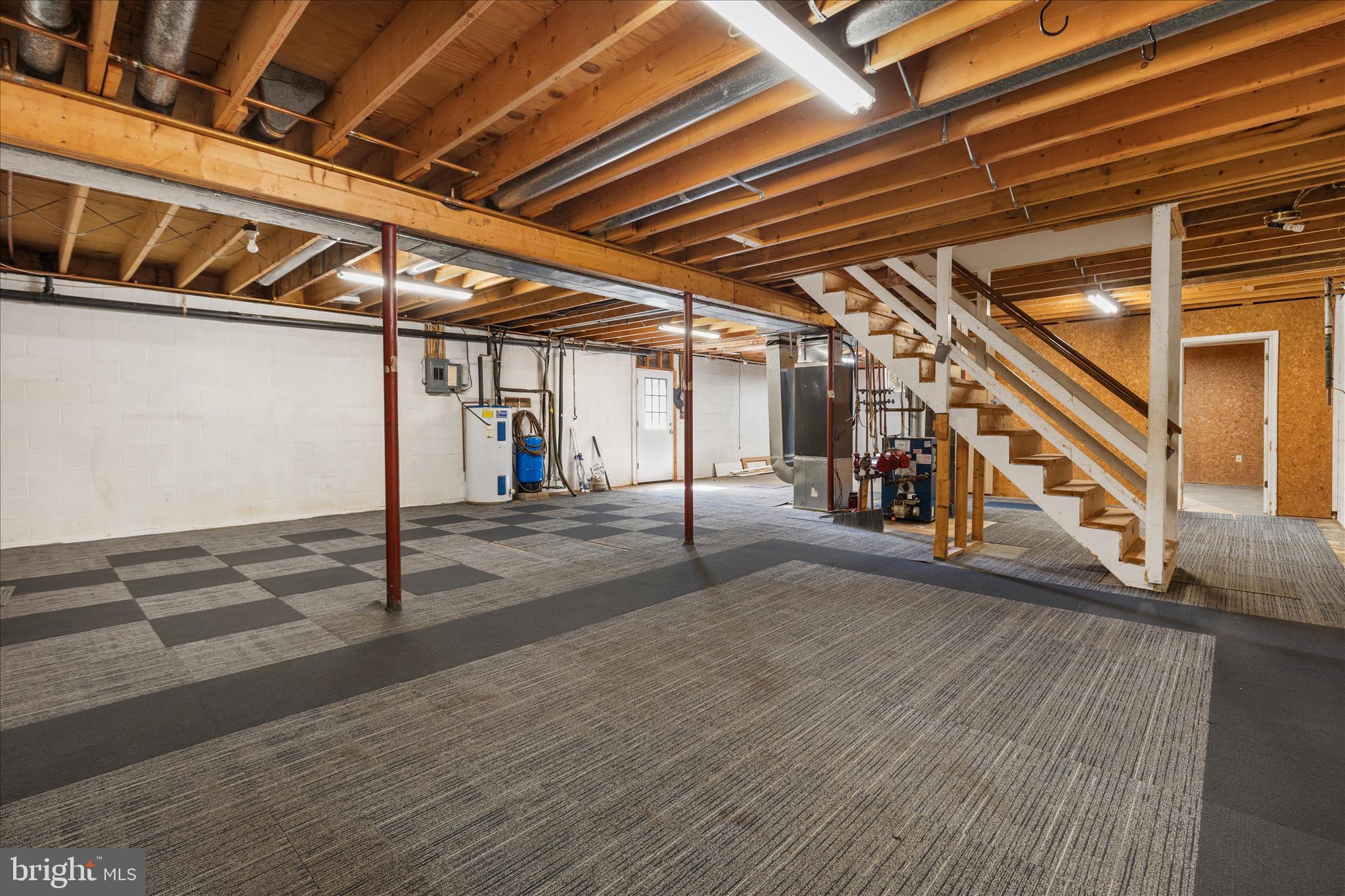 10059 CLARKES ROAD