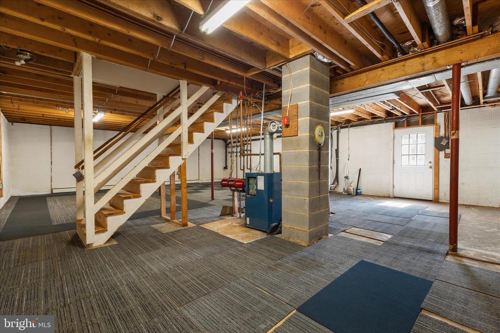 10059 CLARKES ROAD