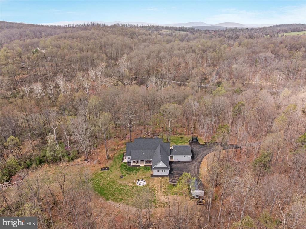 8189 SUMMERFIELD HILLS DRIVE