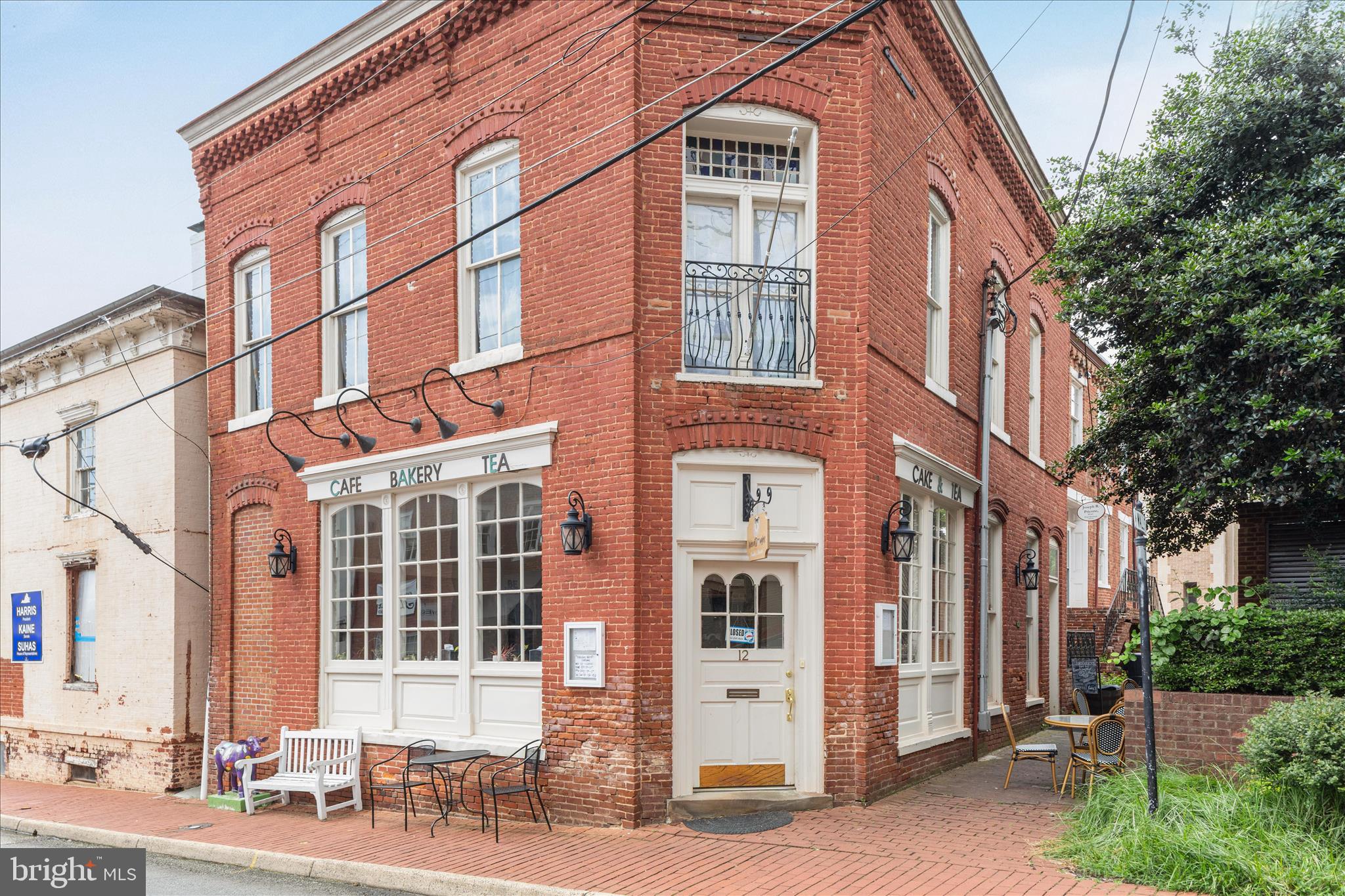 8189 SUMMERFIELD HILLS DRIVE