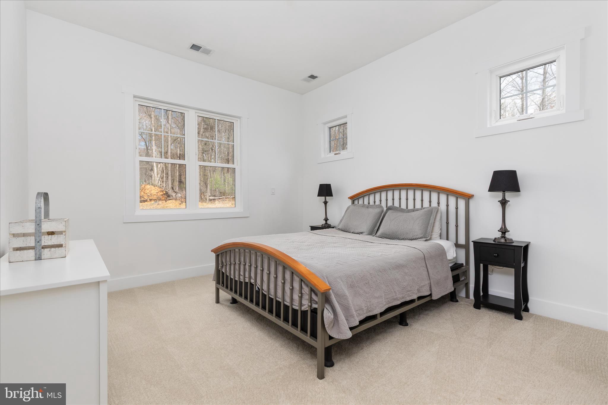 8189 SUMMERFIELD HILLS DRIVE