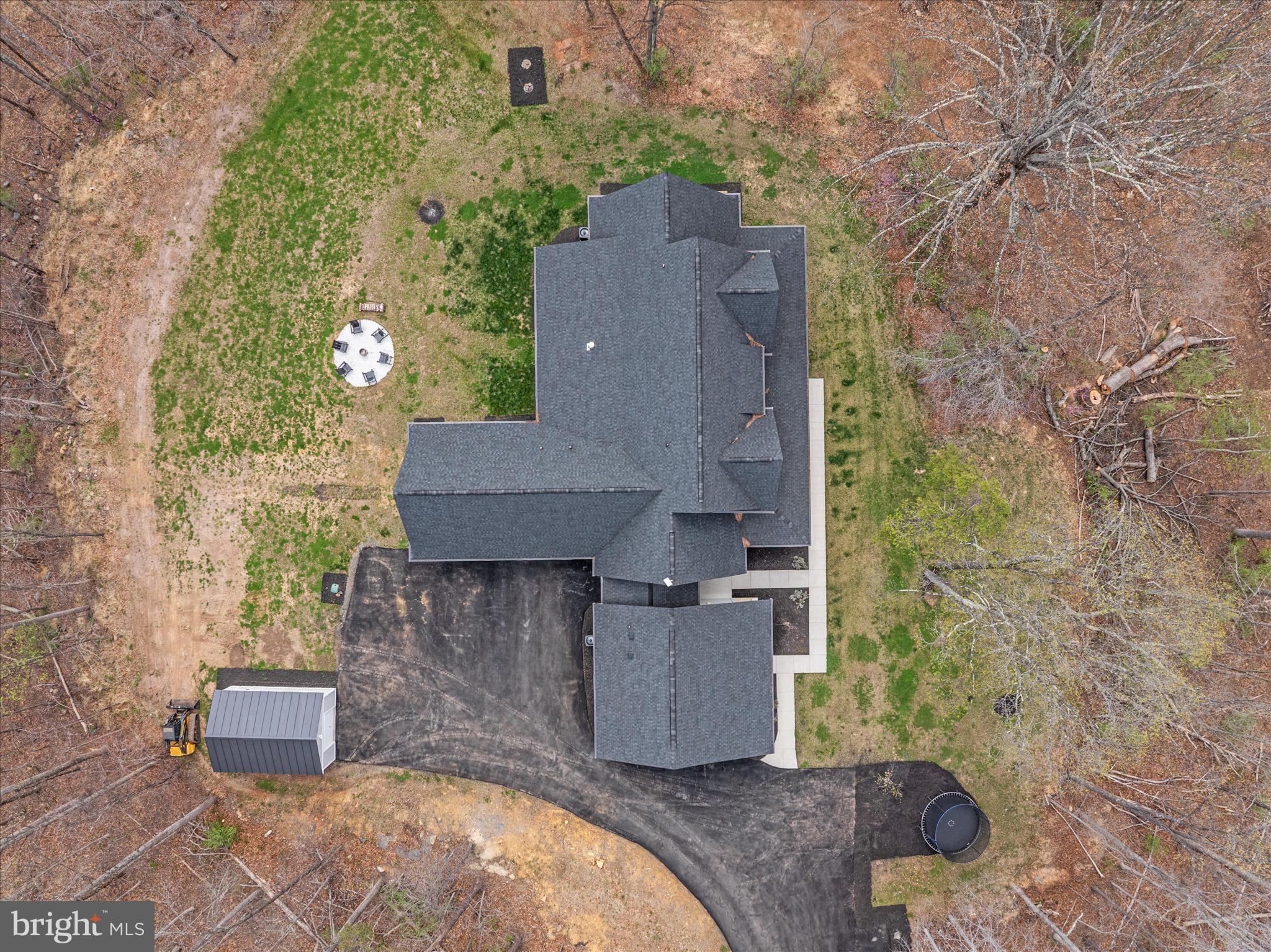 8189 SUMMERFIELD HILLS DRIVE