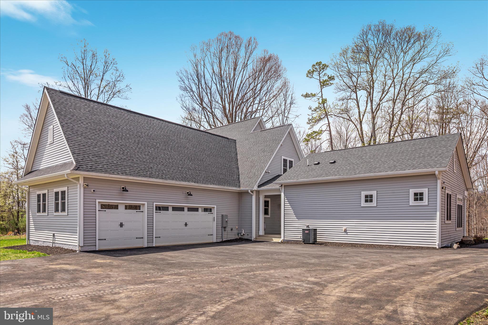 8189 SUMMERFIELD HILLS DRIVE