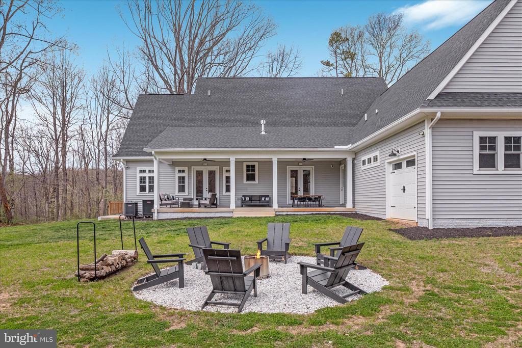 8189 SUMMERFIELD HILLS DRIVE