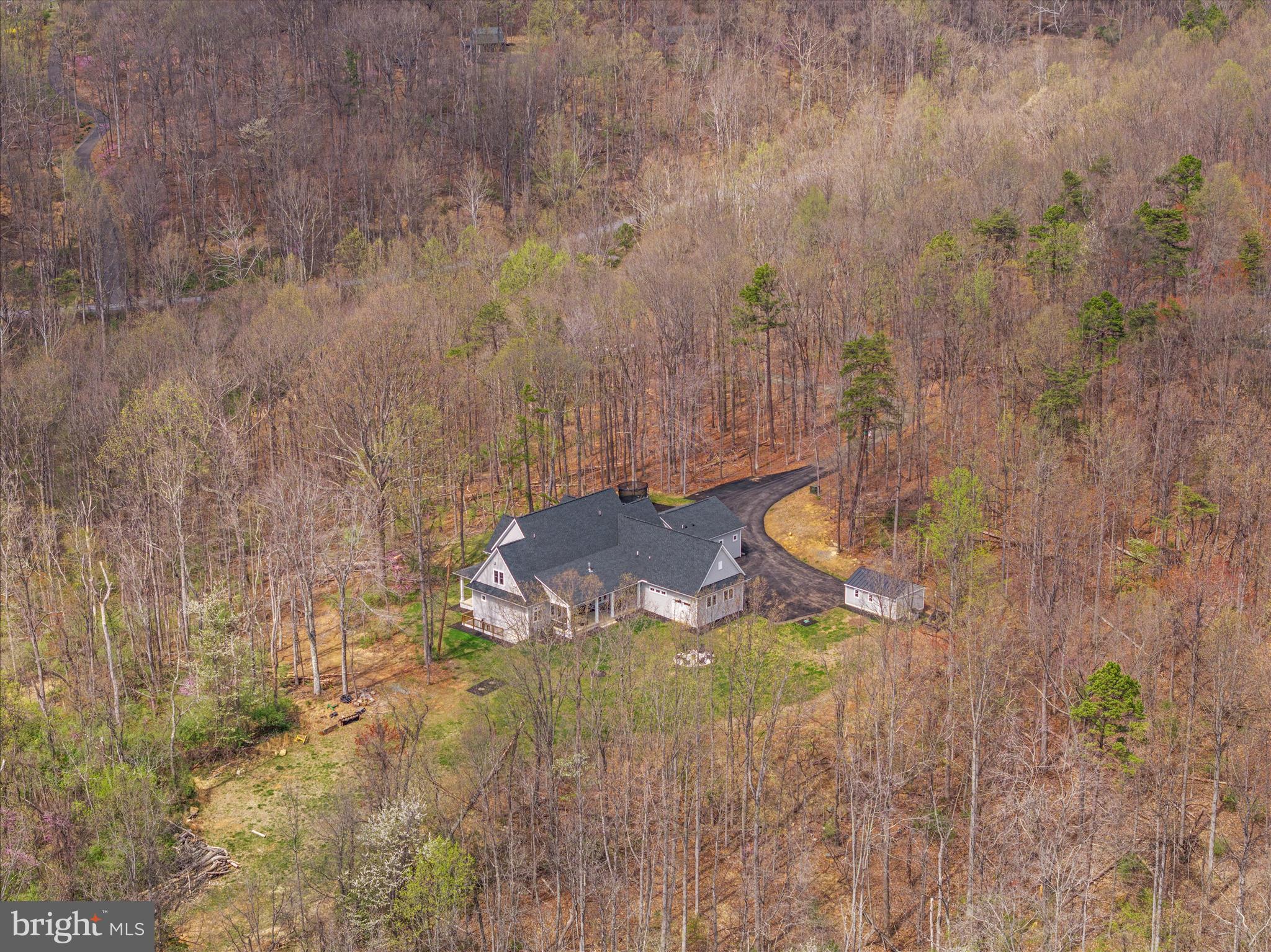 8189 SUMMERFIELD HILLS DRIVE