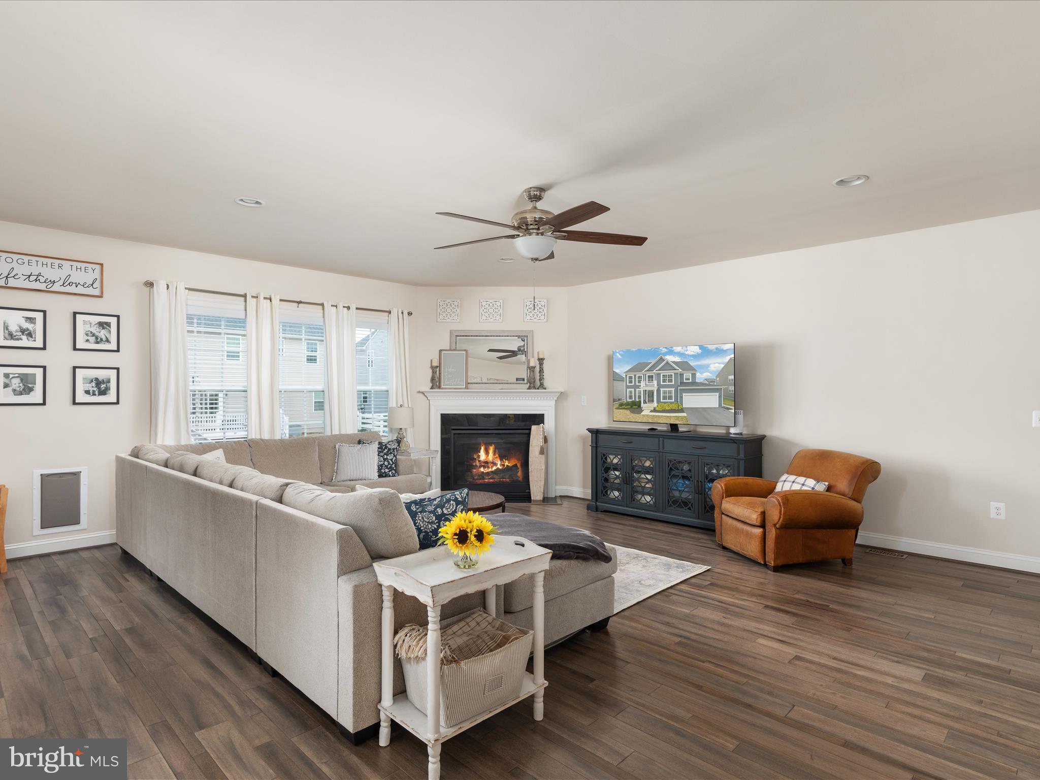 205 Parkland Dr