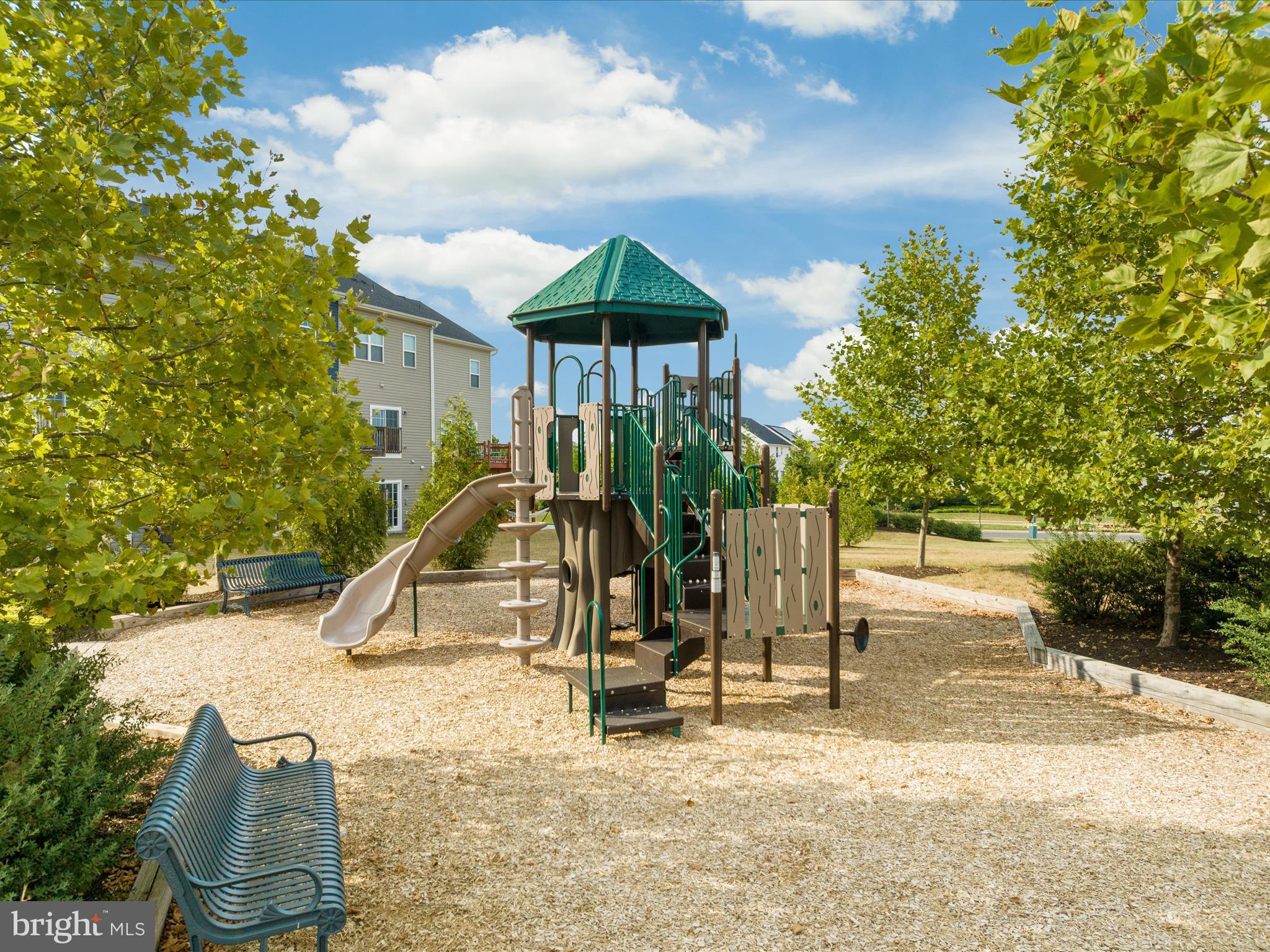 205 Parkland Dr